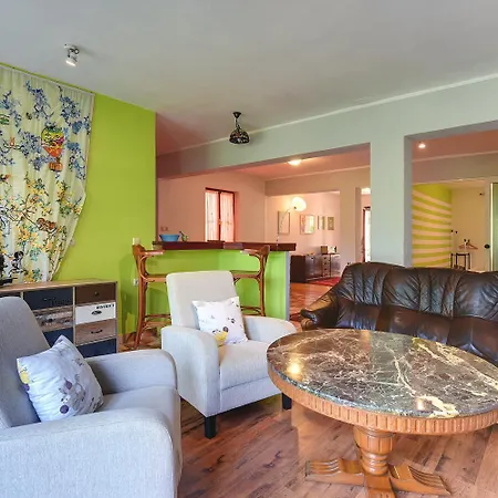 Milat Apartment *